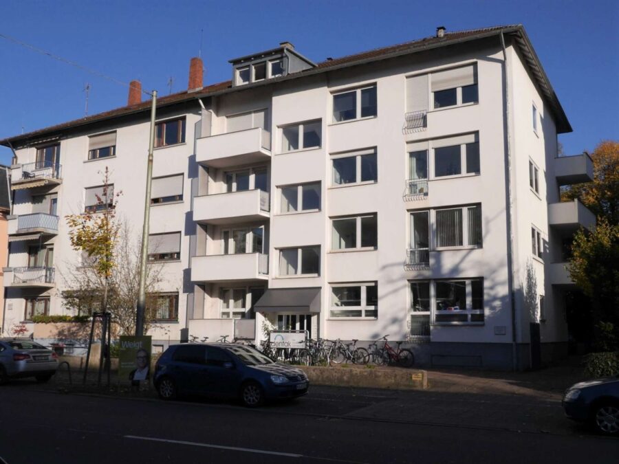 Gemütliche 2-Zi-Dachgeschosswohnung in zentraler Lage, Karlsruhe, 76133 Karlsruhe, Dachgeschosswohnung